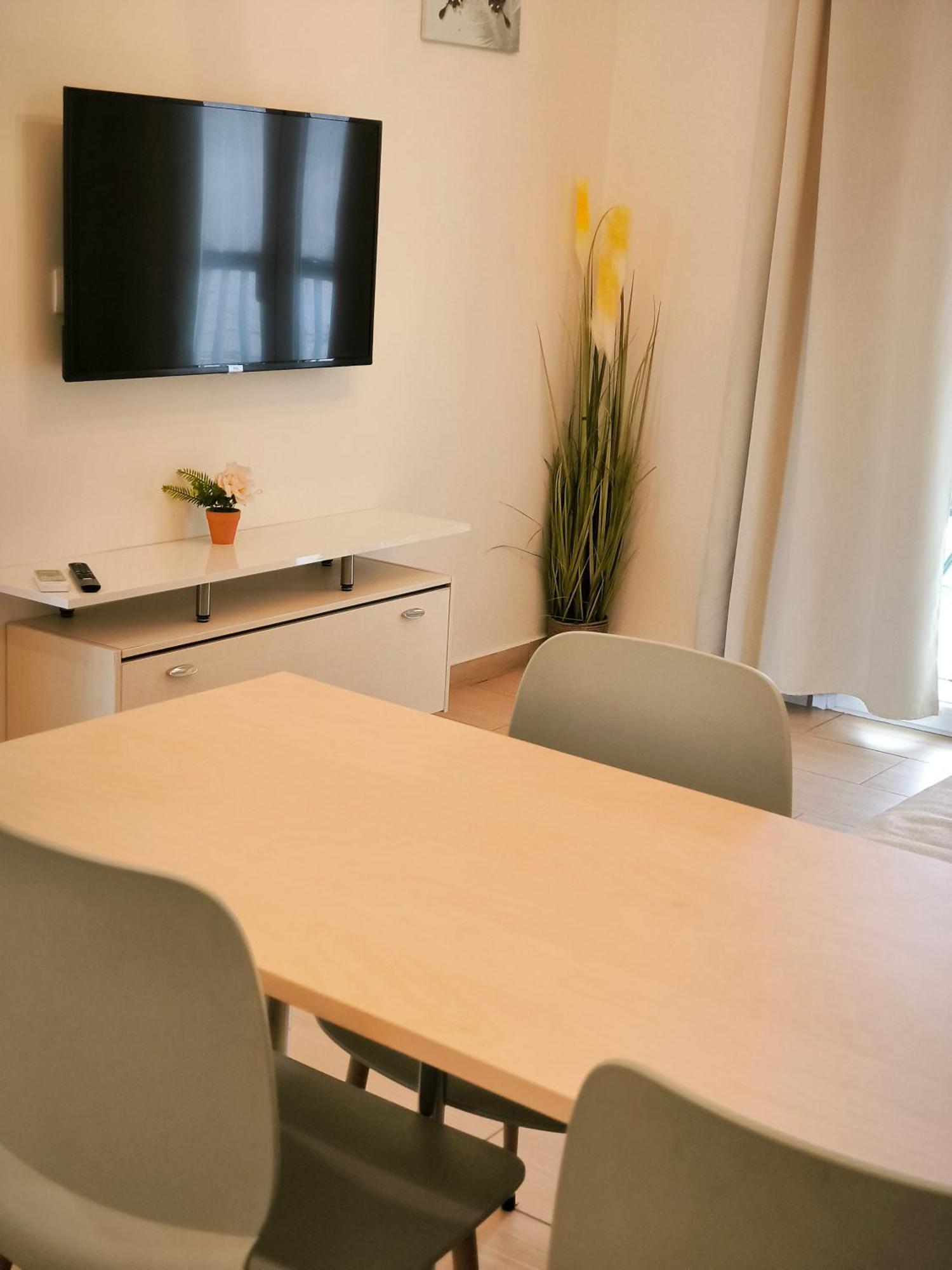 דירות אתונה Penthouse With An Incredible View 350M From Metro Station! מראה חיצוני תמונה
